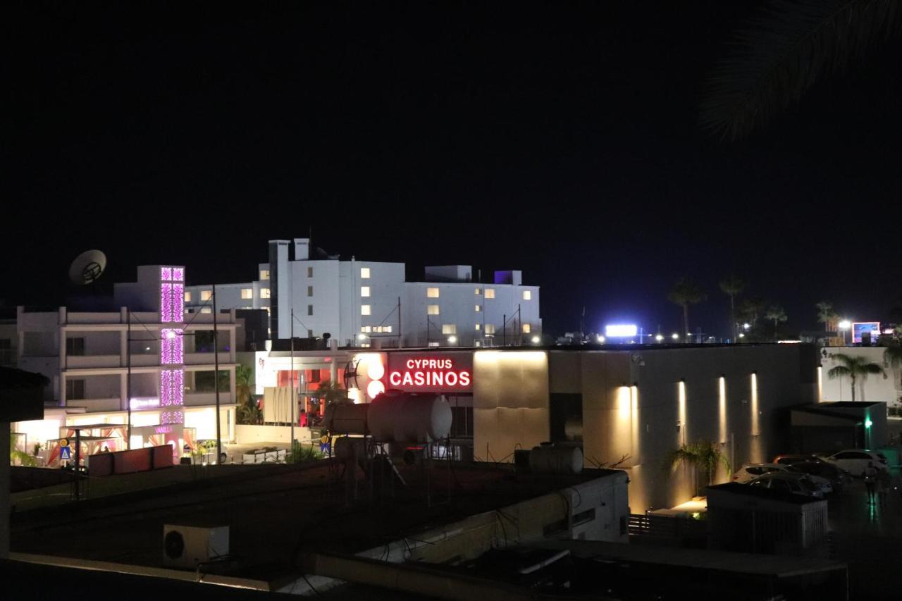Joy Hotel Apts 圣纳帕 外观 照片